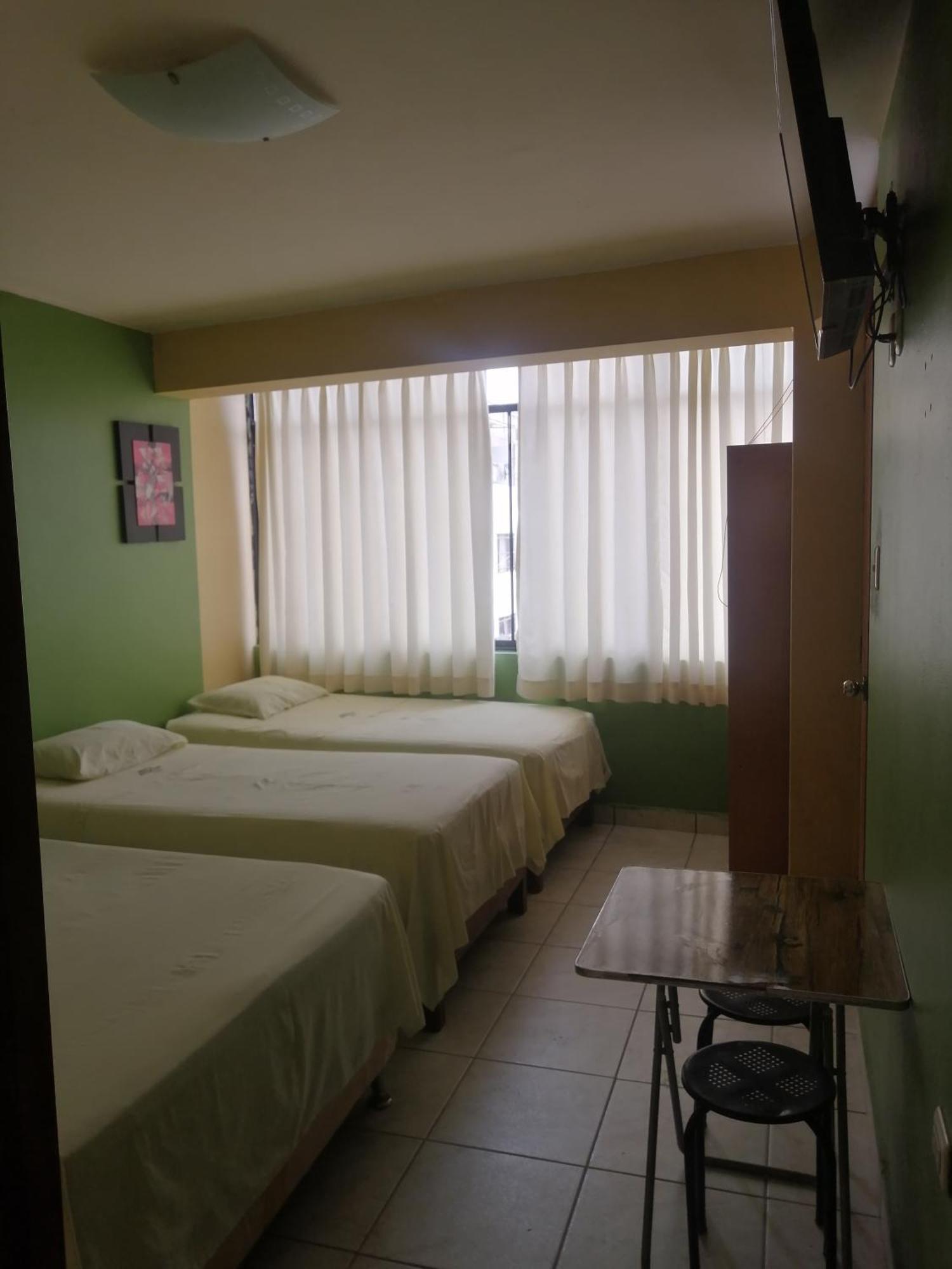נאסקה Hostal Boulevard מראה חיצוני תמונה